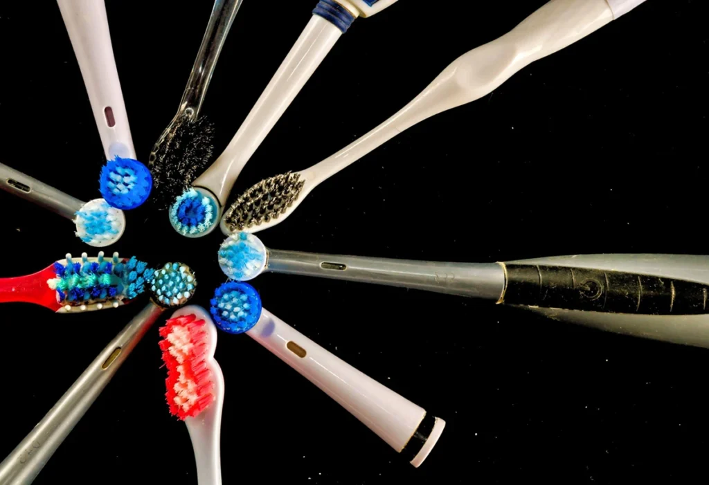 types of toothbrushes